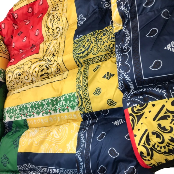 🚨Last One🚨 Men’s “Colorful Bandana” puff jacket. Size M. - Picture 5 of 6